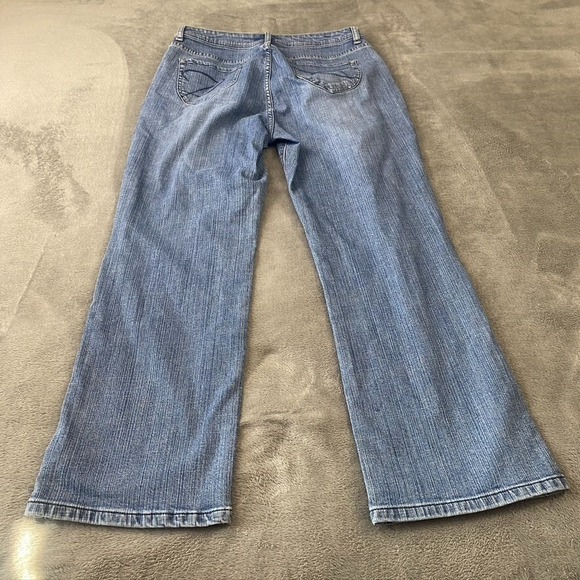 Chicos Platinum Marquis Jean Womens Size 2 Short Straight Leg Denim Blue Pants - Picture 6 of 16